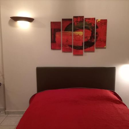 Lilac Studio Apartment Kavala Bagian luar foto