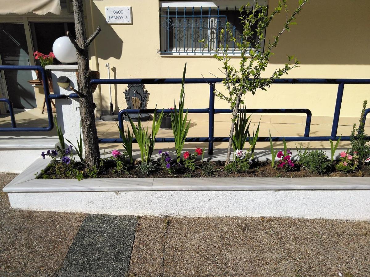 Lilac Studio Apartment Kavala Bagian luar foto