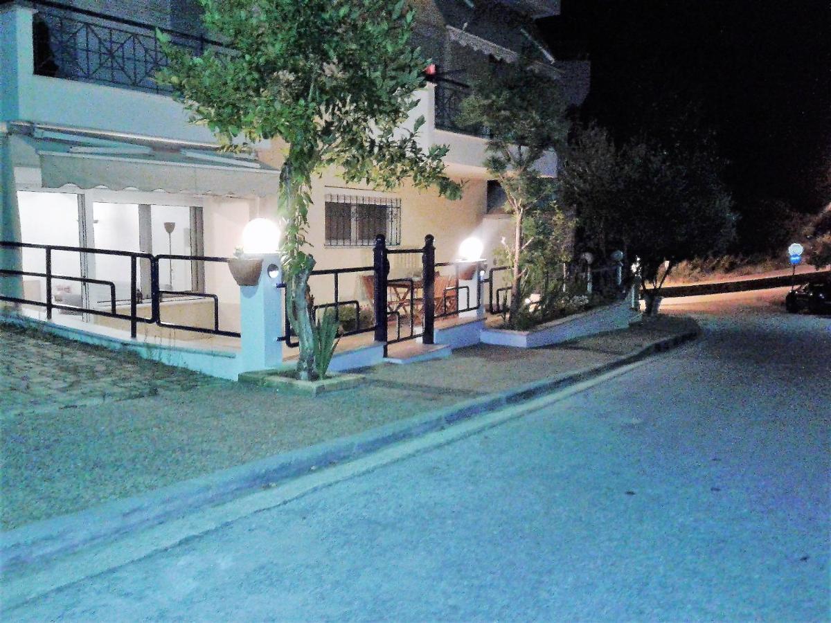 Lilac Studio Apartment Kavala Bagian luar foto