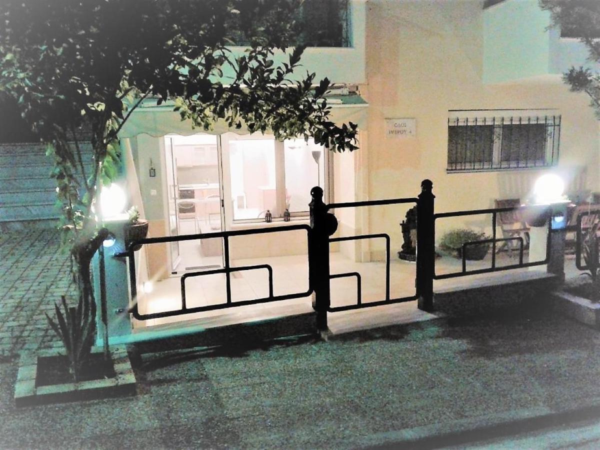 Lilac Studio Apartment Kavala Bagian luar foto