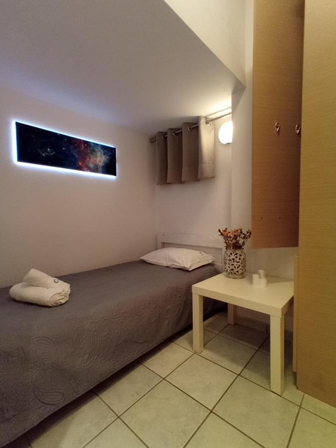 Lilac Studio Apartment Kavala Bagian luar foto